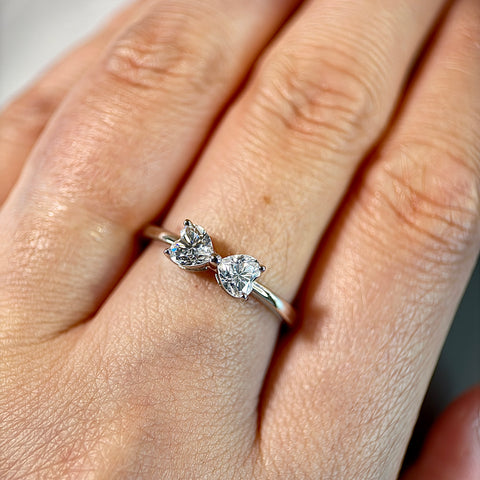 Elvena Kissing Heart Ring