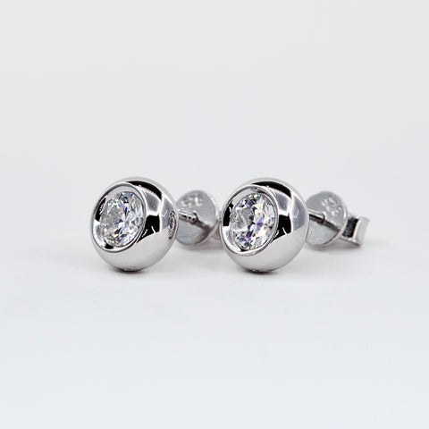 Moana Bezel 1ctw Moissanite Earrings
