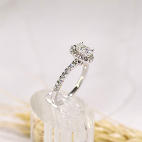 Oval Halo Pavé Engagement Ring
