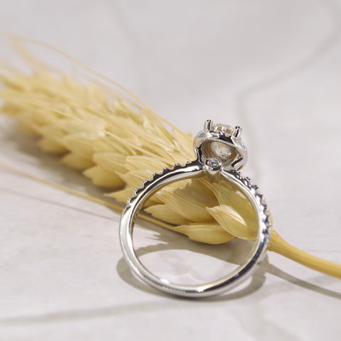 Oval Halo Pavé Engagement Ring