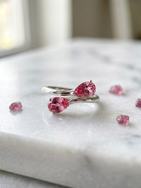 Lab-grown Padparadscha Toi et Moi Ring