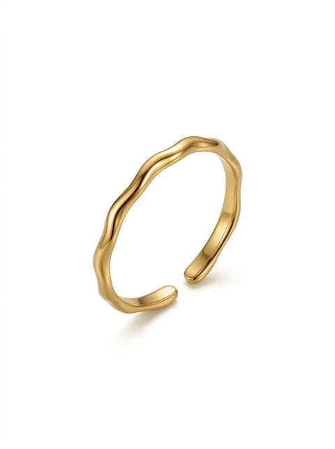 The Shoreline Ripple Ring Gold