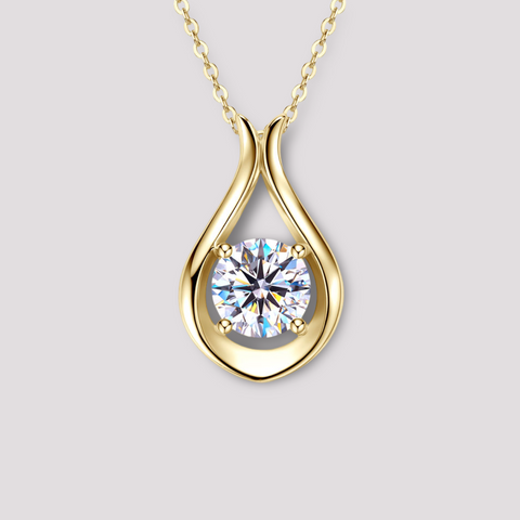 Dorothy Teardrop Pendant Necklace
