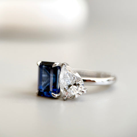 Toi et Moi Ring with Lab-grown Sapphire